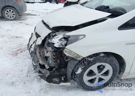 2014 Toyota Prius Four из США, поврежденный, VIN JTDKN3DU8E1845964